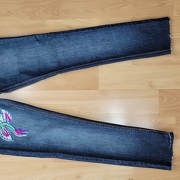 Ed Hardy by Christian Audigier Embroidered Tattoo Raw Hem Jeans - Picture 4 of 12